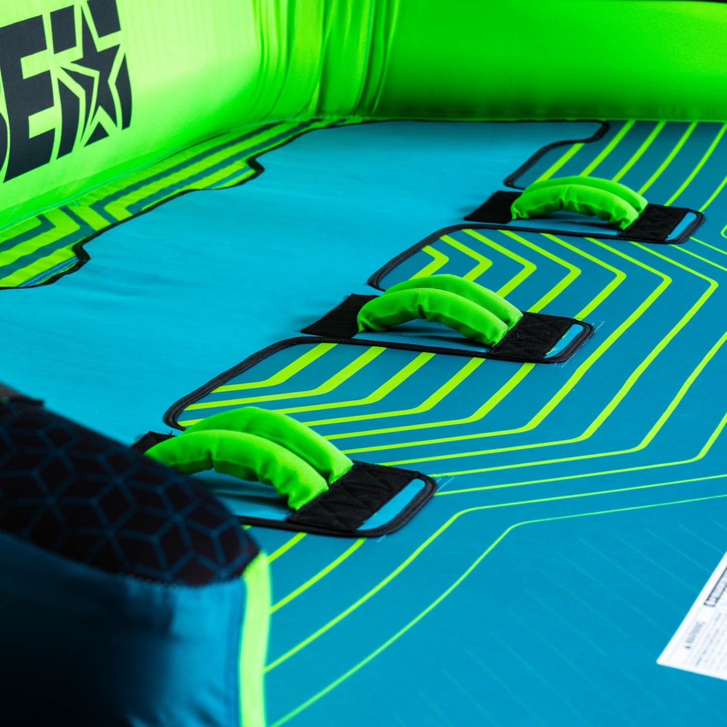 Jobe Binar Towable 4P バイナー トーイングチューブ 4人乗り 230423001